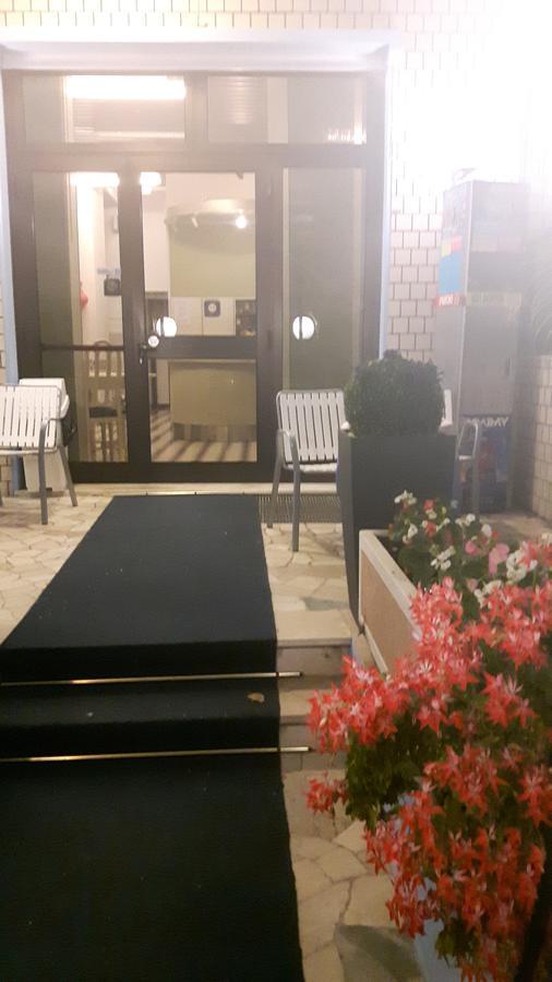 Hotel Villa Podgora 리미니 외부 사진
