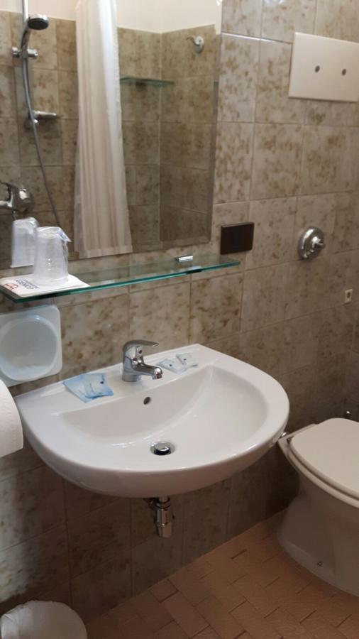 Hotel Villa Podgora 리미니 외부 사진